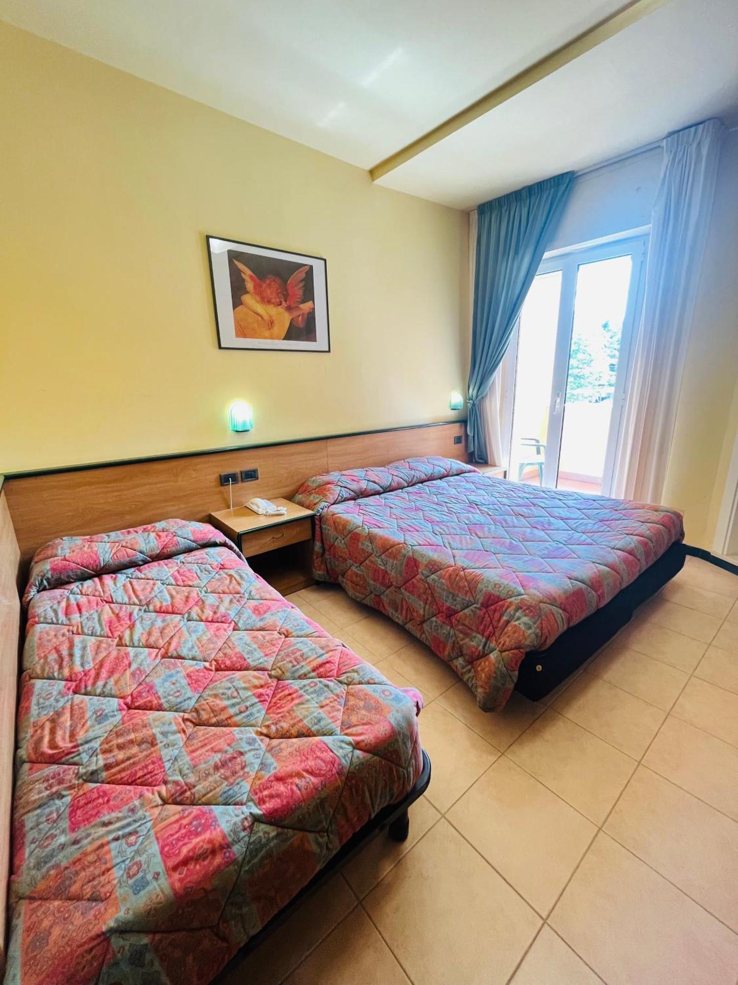Hotel Ristorante Montenerone Apecchio Εξωτερικό φωτογραφία